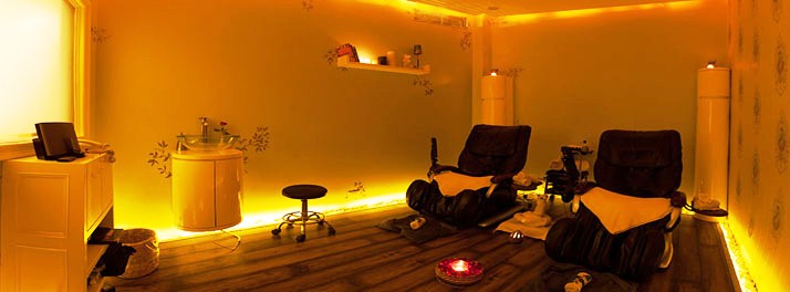 219/The Connaught - New Delhi 10.jpg